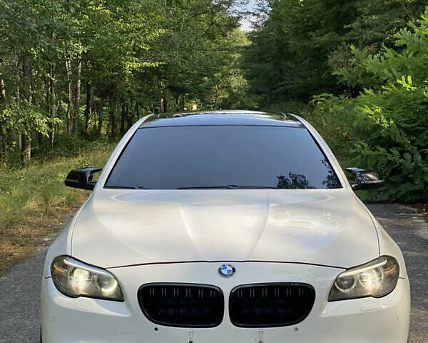 Белый БМВ 5 Серия, объемом двигателя 2 л и пробегом 253 тыс. км за 13900 $, фото 1 на Automoto.ua