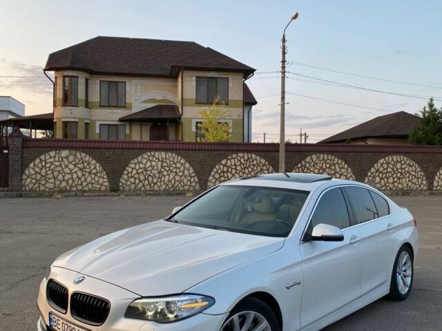 Белый БМВ 5 Серия, объемом двигателя 2.98 л и пробегом 290 тыс. км за 14000 $, фото 1 на Automoto.ua