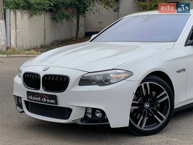 Белый БМВ 5 Серия, объемом двигателя 3 л и пробегом 272 тыс. км за 22999 $, фото 1 на Automoto.ua