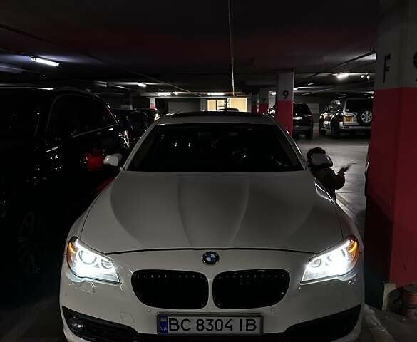 Білий БМВ 5 Серія, об'ємом двигуна 2 л та пробігом 130 тис. км за 16000 $, фото 1 на Automoto.ua