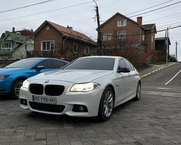 Білий БМВ 5 Серія, об'ємом двигуна 2 л та пробігом 200 тис. км за 16800 $, фото 1 на Automoto.ua