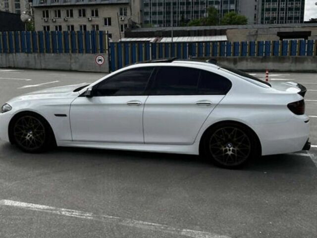 Белый БМВ 5 Серия, объемом двигателя 3 л и пробегом 150 тыс. км за 17000 $, фото 1 на Automoto.ua