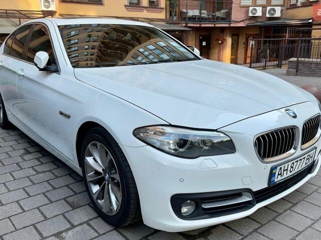 Белый БМВ 5 Серия, объемом двигателя 2 л и пробегом 99 тыс. км за 16600 $, фото 1 на Automoto.ua
