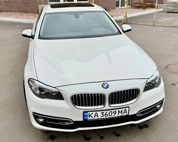 Белый БМВ 5 Серия, объемом двигателя 2.98 л и пробегом 196 тыс. км за 13000 $, фото 1 на Automoto.ua