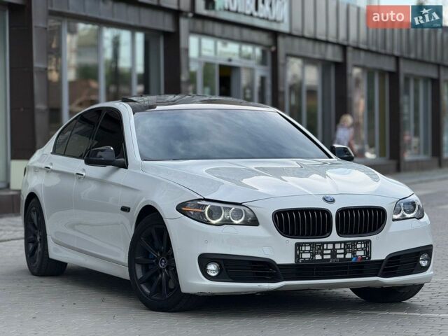 Белый БМВ 5 Серия, объемом двигателя 2.99 л и пробегом 180 тыс. км за 17999 $, фото 1 на Automoto.ua