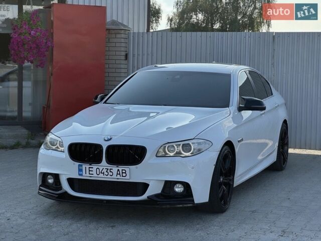 Белый БМВ 5 Серия, объемом двигателя 2.98 л и пробегом 164 тыс. км за 16200 $, фото 1 на Automoto.ua