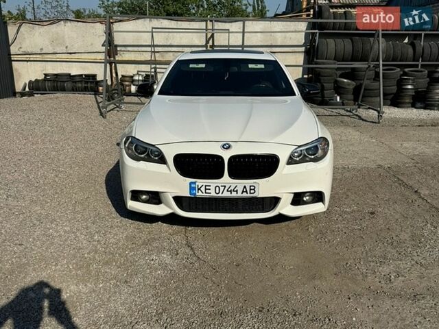 Белый БМВ 5 Серия, объемом двигателя 2.98 л и пробегом 146 тыс. км за 16300 $, фото 1 на Automoto.ua