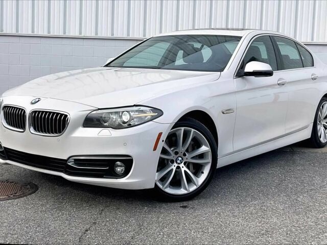 Білий БМВ 5 Серія, об'ємом двигуна 3 л та пробігом 75 тис. км за 4300 $, фото 1 на Automoto.ua