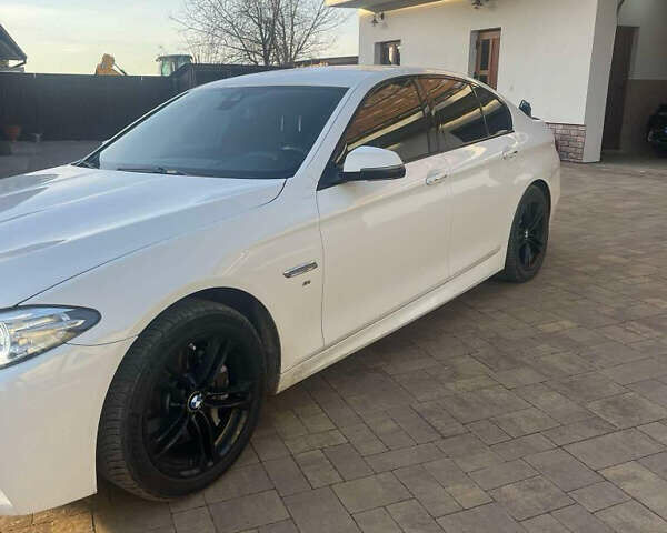 Белый БМВ 5 Серия, объемом двигателя 2 л и пробегом 144 тыс. км за 20000 $, фото 1 на Automoto.ua