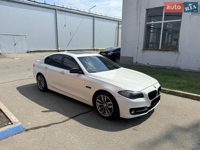 Білий БМВ 5 Серія, об'ємом двигуна 3 л та пробігом 157 тис. км за 22000 $, фото 1 на Automoto.ua