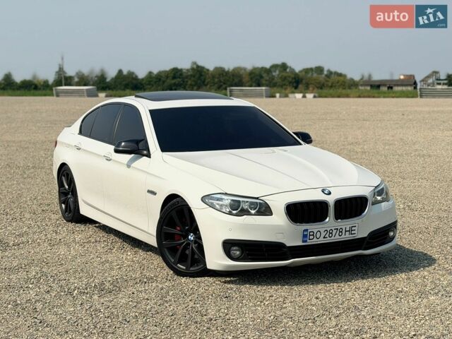 Белый БМВ 5 Серия, объемом двигателя 2.98 л и пробегом 206 тыс. км за 15500 $, фото 1 на Automoto.ua