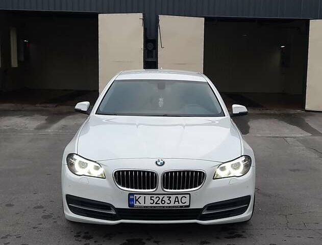 Білий БМВ 5 Серія, об'ємом двигуна 2 л та пробігом 183 тис. км за 17000 $, фото 1 на Automoto.ua