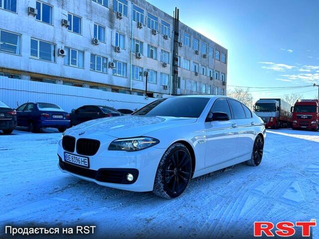 Белый БМВ 5 Серия, объемом двигателя 2 л и пробегом 10700 тыс. км за 16000 $, фото 1 на Automoto.ua