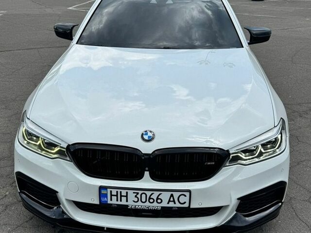 Белый БМВ 5 Серия, объемом двигателя 3 л и пробегом 120 тыс. км за 33000 $, фото 1 на Automoto.ua