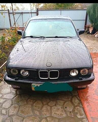 Білий БМВ 5 Серія, об'ємом двигуна 3 л та пробігом 250 тис. км за 2100 $, фото 1 на Automoto.ua