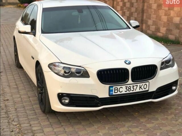 Белый БМВ 5 Серия, объемом двигателя 2 л и пробегом 160 тыс. км за 22800 $, фото 1 на Automoto.ua