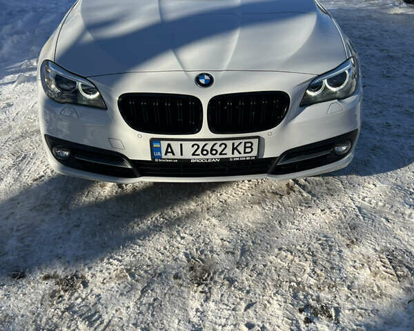 Белый БМВ 5 Серия, объемом двигателя 2 л и пробегом 130 тыс. км за 20000 $, фото 1 на Automoto.ua
