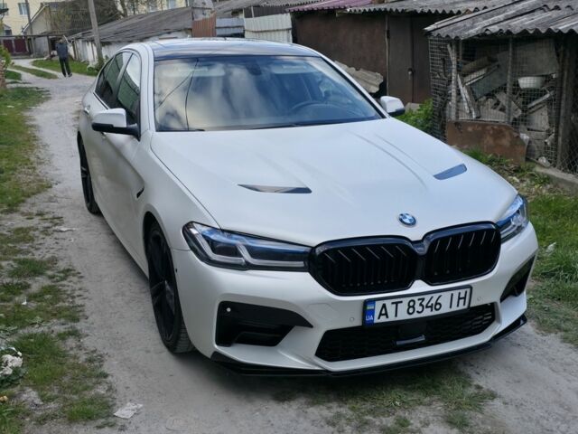 Белый БМВ 5 Серия, объемом двигателя 3 л и пробегом 118 тыс. км за 15800 $, фото 1 на Automoto.ua