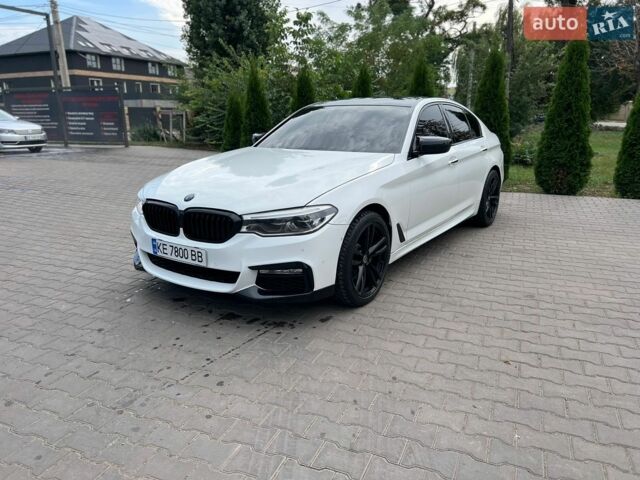 Белый БМВ 5 Серия, объемом двигателя 2 л и пробегом 170 тыс. км за 24999 $, фото 1 на Automoto.ua