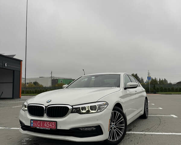 Белый БМВ 5 Серия, объемом двигателя 2 л и пробегом 157 тыс. км за 24500 $, фото 1 на Automoto.ua