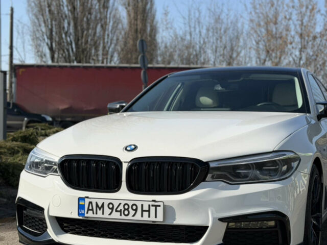 Белый БМВ 5 Серия, объемом двигателя 3 л и пробегом 254 тыс. км за 25999 $, фото 1 на Automoto.ua
