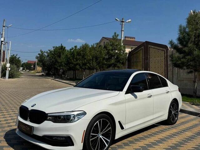 Белый БМВ 5 Серия, объемом двигателя 2 л и пробегом 120 тыс. км за 22900 $, фото 1 на Automoto.ua