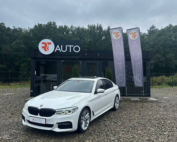 Белый БМВ 5 Серия, объемом двигателя 2 л и пробегом 204 тыс. км за 27400 $, фото 1 на Automoto.ua