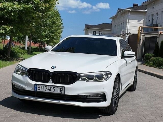 Белый БМВ 5 Серия, объемом двигателя 2 л и пробегом 180 тыс. км за 21000 $, фото 1 на Automoto.ua
