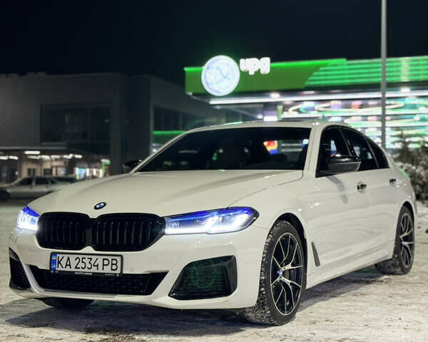 Белый БМВ 5 Серия, объемом двигателя 2 л и пробегом 130 тыс. км за 29500 $, фото 1 на Automoto.ua