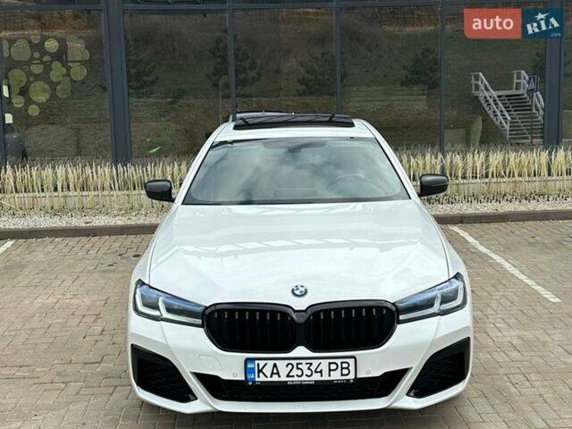 Белый БМВ 5 Серия, объемом двигателя 2 л и пробегом 130 тыс. км за 26500 $, фото 1 на Automoto.ua