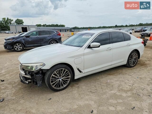 Белый БМВ 5 Серия, объемом двигателя 4.39 л и пробегом 132 тыс. км за 8500 $, фото 1 на Automoto.ua
