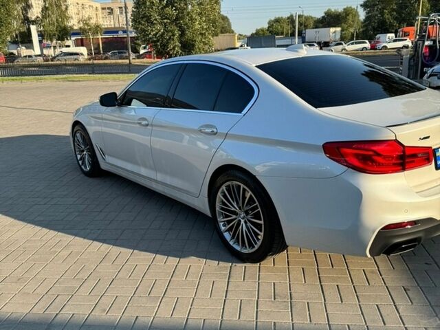 Білий БМВ 5 Серія, об'ємом двигуна 2.98 л та пробігом 98 тис. км за 32500 $, фото 1 на Automoto.ua