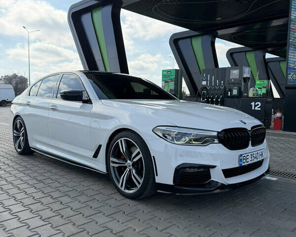 Білий БМВ 5 Серія, об'ємом двигуна 3 л та пробігом 168 тис. км за 31000 $, фото 1 на Automoto.ua