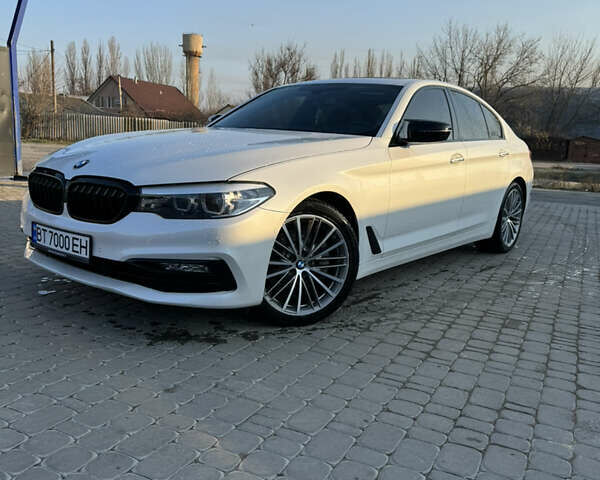 Белый БМВ 5 Серия, объемом двигателя 2 л и пробегом 164 тыс. км за 22500 $, фото 1 на Automoto.ua