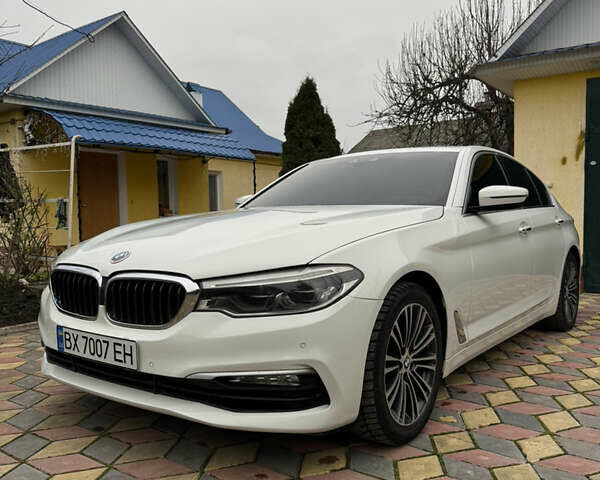 Белый БМВ 5 Серия, объемом двигателя 2 л и пробегом 128 тыс. км за 26000 $, фото 1 на Automoto.ua