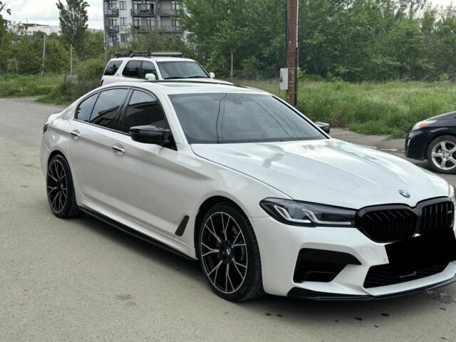 Белый БМВ 5 Серия, объемом двигателя 0 л и пробегом 150 тыс. км за 23400 $, фото 1 на Automoto.ua