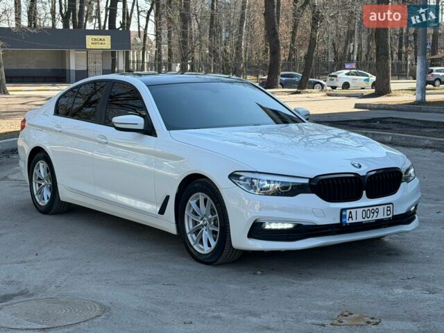 Белый БМВ 5 Серия, объемом двигателя 2 л и пробегом 170 тыс. км за 27200 $, фото 1 на Automoto.ua