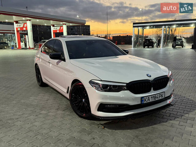 Белый БМВ 5 Серия, объемом двигателя 2 л и пробегом 130 тыс. км за 25500 $, фото 1 на Automoto.ua