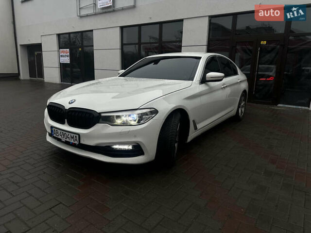 Белый БМВ 5 Серия, объемом двигателя 2 л и пробегом 221 тыс. км за 21500 $, фото 1 на Automoto.ua