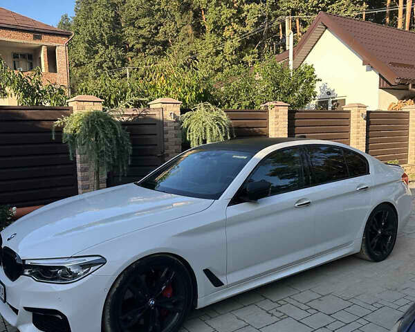 Белый БМВ 5 Серия, объемом двигателя 4.39 л и пробегом 100 тыс. км за 38500 $, фото 1 на Automoto.ua