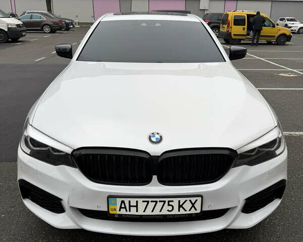 Белый БМВ 5 Серия, объемом двигателя 2.98 л и пробегом 120 тыс. км за 31900 $, фото 1 на Automoto.ua