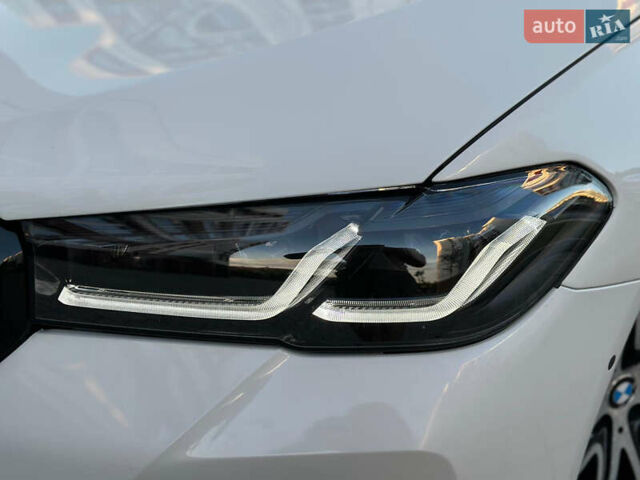 Білий БМВ 5 Серія, об'ємом двигуна 2 л та пробігом 170 тис. км за 26500 $, фото 1 на Automoto.ua