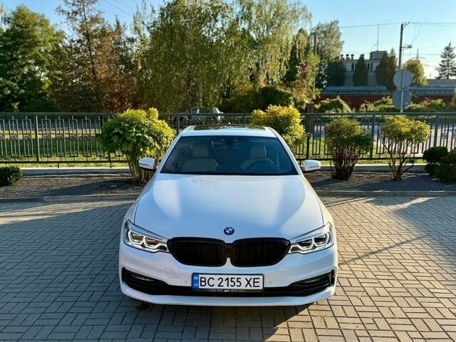 Белый БМВ 5 Серия, объемом двигателя 2 л и пробегом 162 тыс. км за 22900 $, фото 1 на Automoto.ua