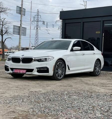 Білий БМВ 5 Серія, об'ємом двигуна 2 л та пробігом 252 тис. км за 23000 $, фото 1 на Automoto.ua