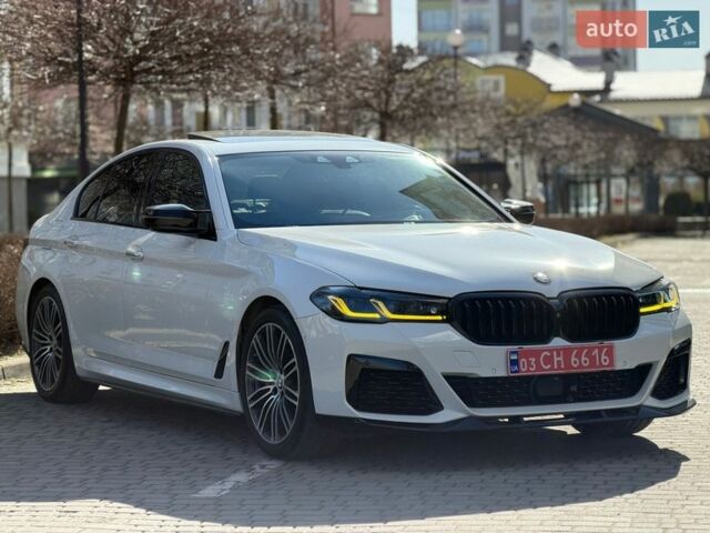 Белый БМВ 5 Серия, объемом двигателя 3 л и пробегом 115 тыс. км за 38900 $, фото 1 на Automoto.ua