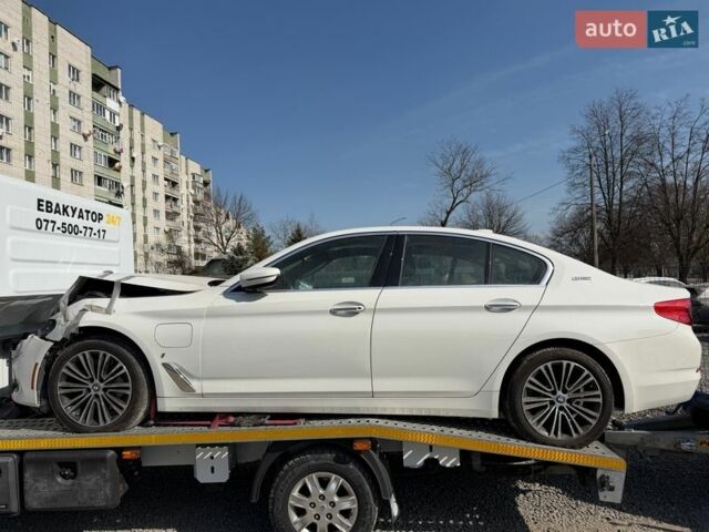 Белый БМВ 5 Серия, объемом двигателя 2 л и пробегом 58 тыс. км за 15999 $, фото 1 на Automoto.ua