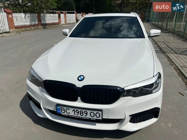 Білий БМВ 5 Серія, об'ємом двигуна 2 л та пробігом 52 тис. км за 27500 $, фото 1 на Automoto.ua