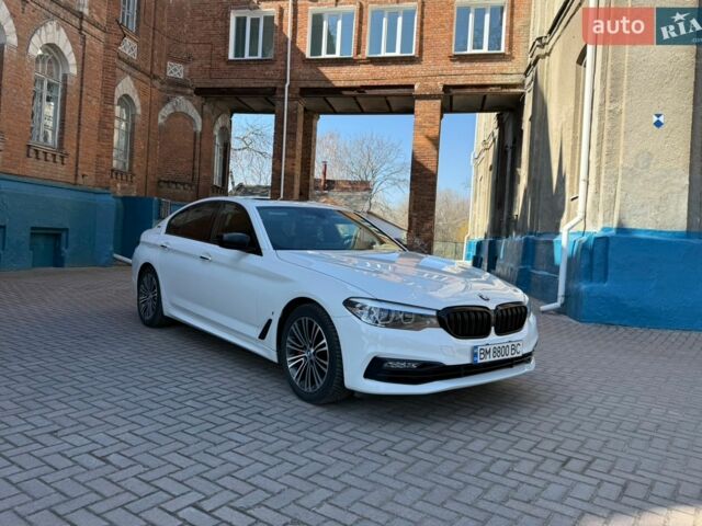 Белый БМВ 5 Серия, объемом двигателя 2 л и пробегом 141 тыс. км за 28500 $, фото 1 на Automoto.ua