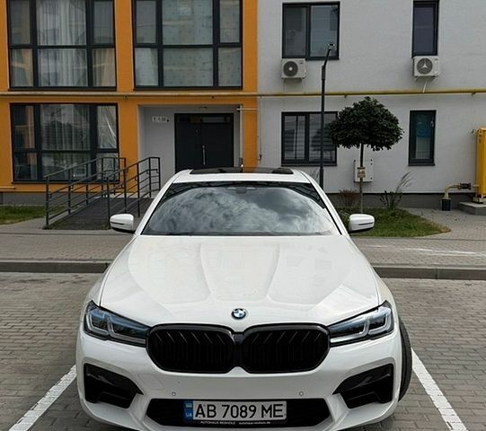 Білий БМВ 5 Серія, об'ємом двигуна 2 л та пробігом 111 тис. км за 25700 $, фото 1 на Automoto.ua