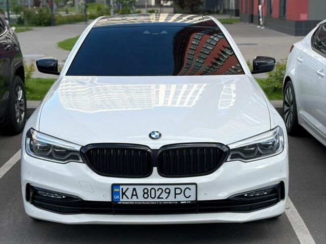 Білий БМВ 5 Серія, об'ємом двигуна 2 л та пробігом 93 тис. км за 28499 $, фото 1 на Automoto.ua